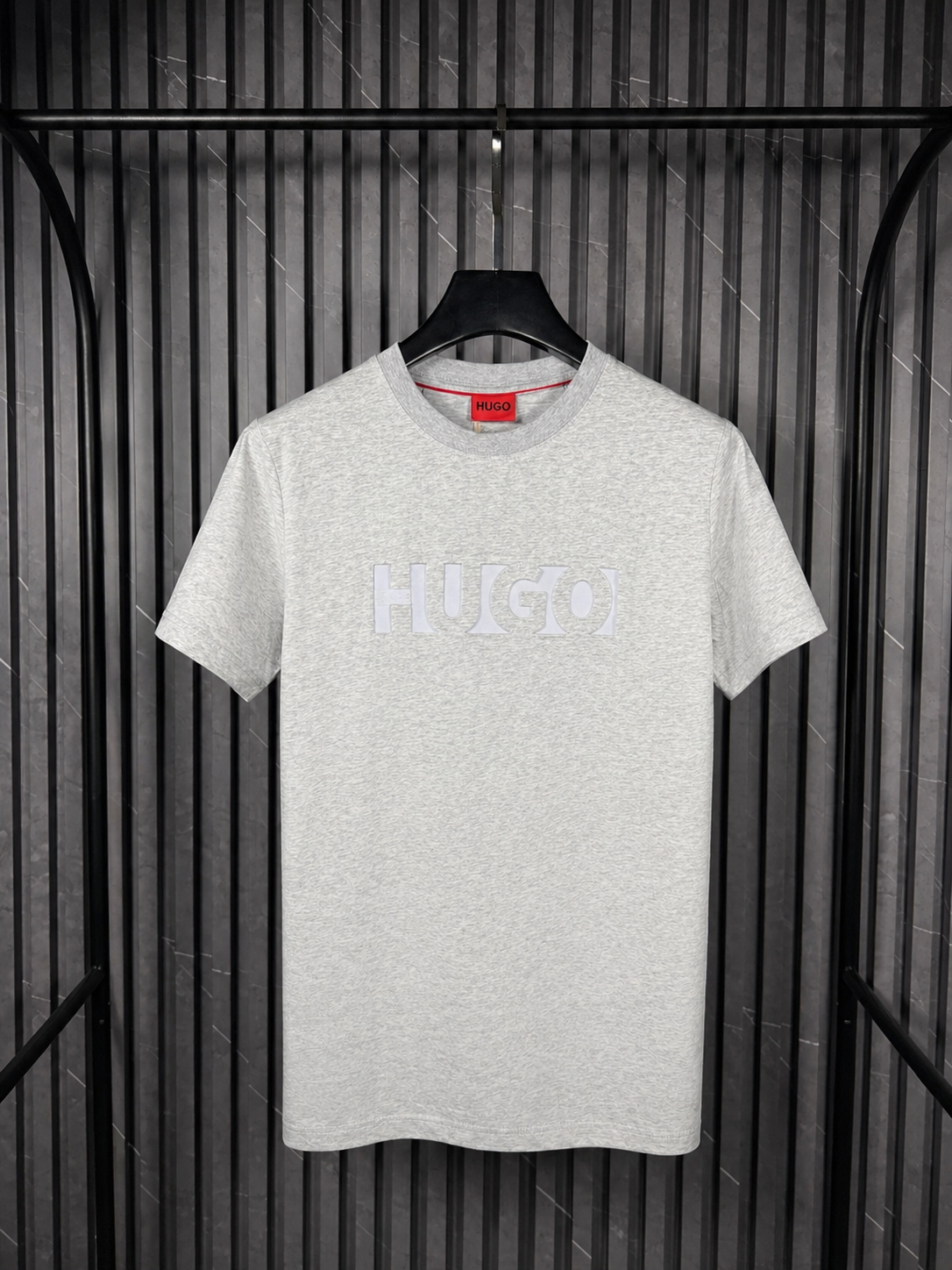 HUGO Tonal Logo T-Shirt Grey – Playera Minimalista en Gris Jaspeado (Nuevo)