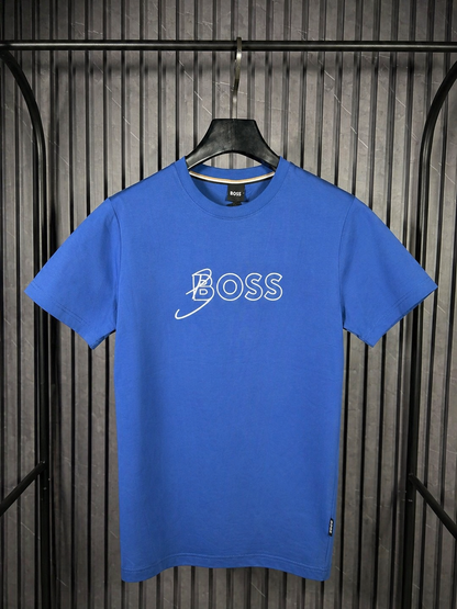 BOSS Outline Script Logo Tee – Blue Electric Edition (Nuevo)