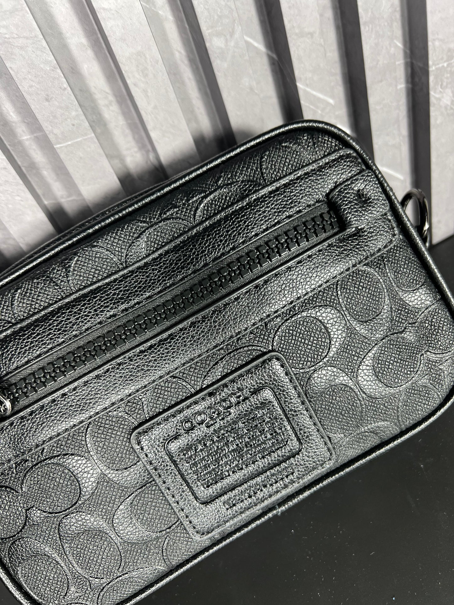 Coach Signature Crossbody Bag Gotham Black