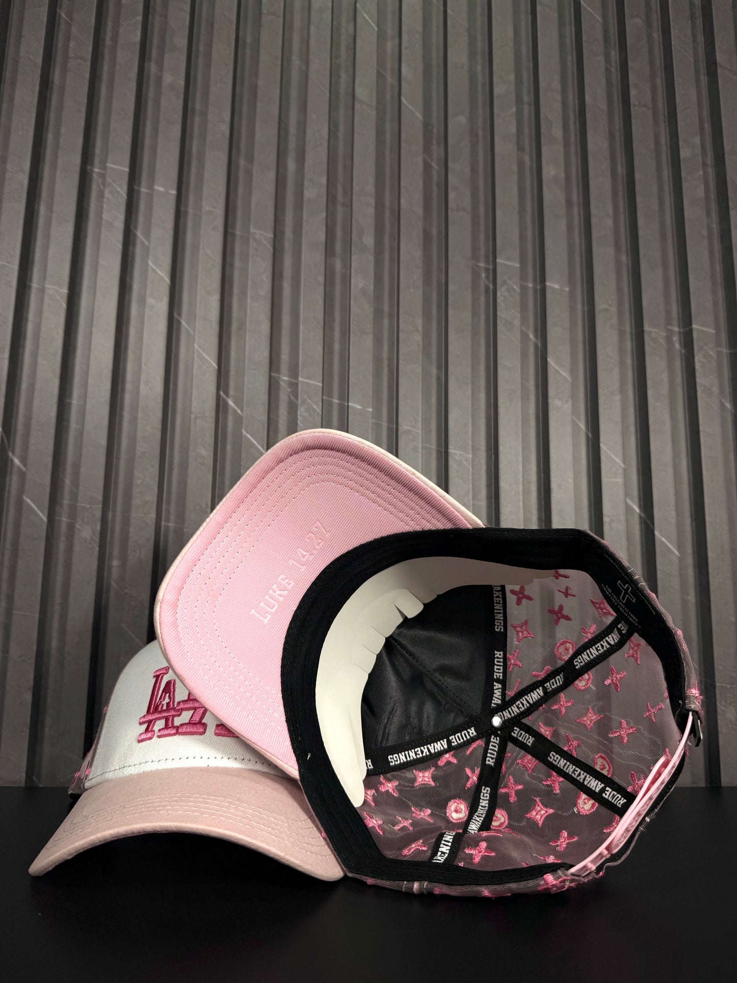 Gorra Rude Awakenings LALALA Pink