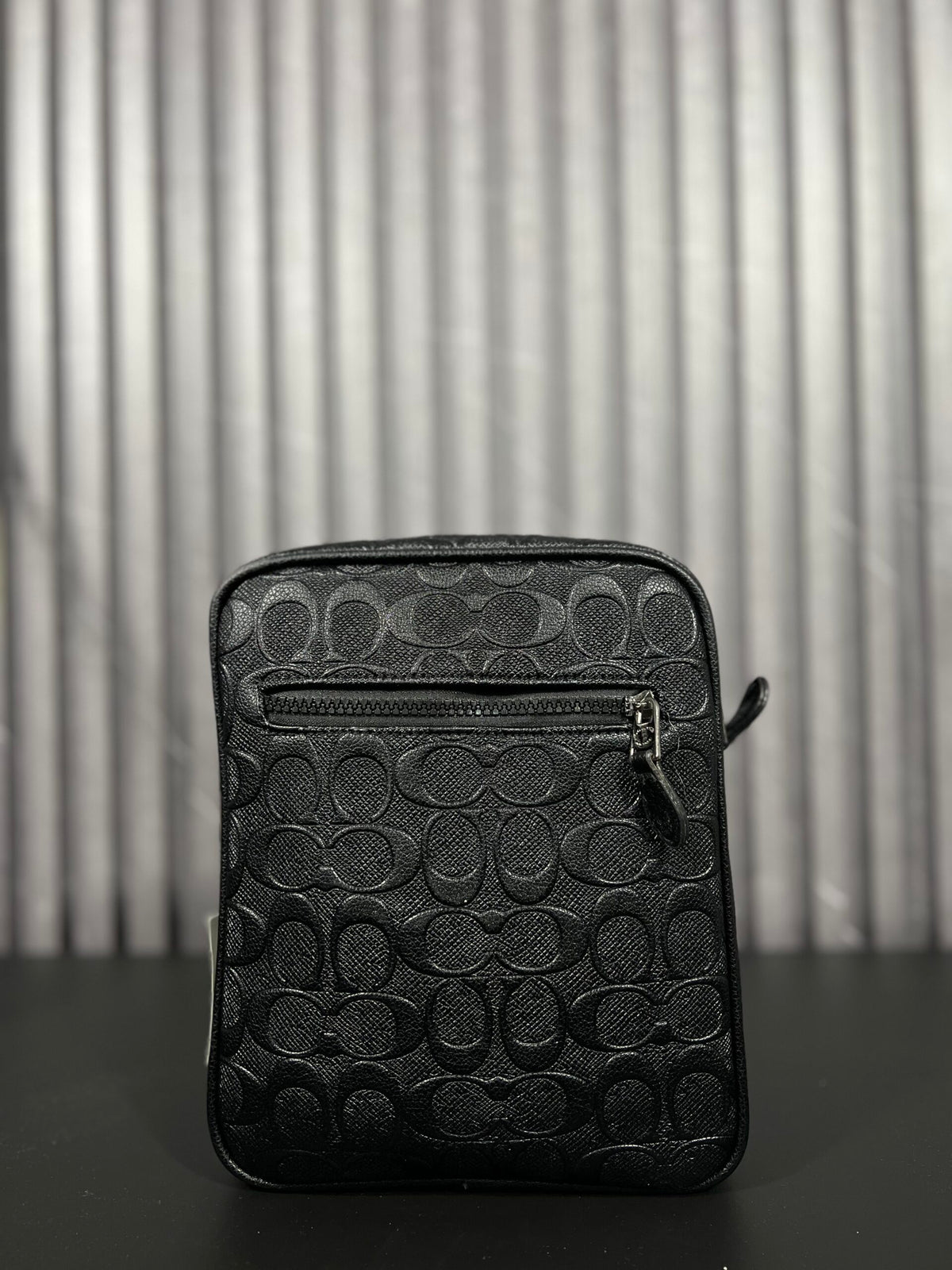 Coach Gotham Pack Sling Pack /Negro