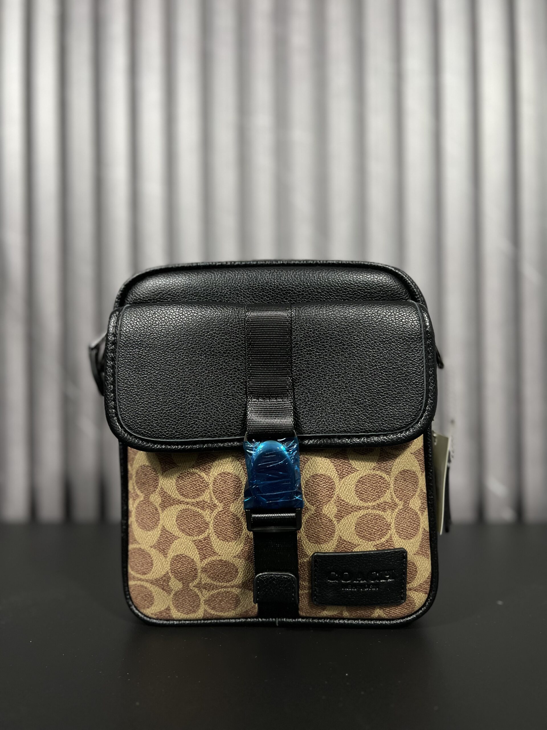 Coach Charter Crossbody Signature Khaki & Black Utility