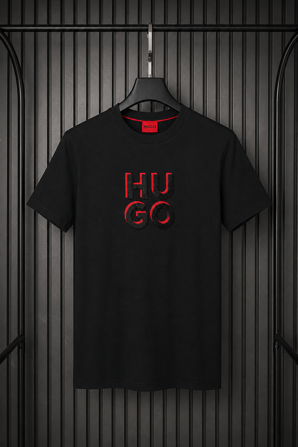 HUGO Velvet Shadow Logo Tee – Black Red Edition (Nuevo)