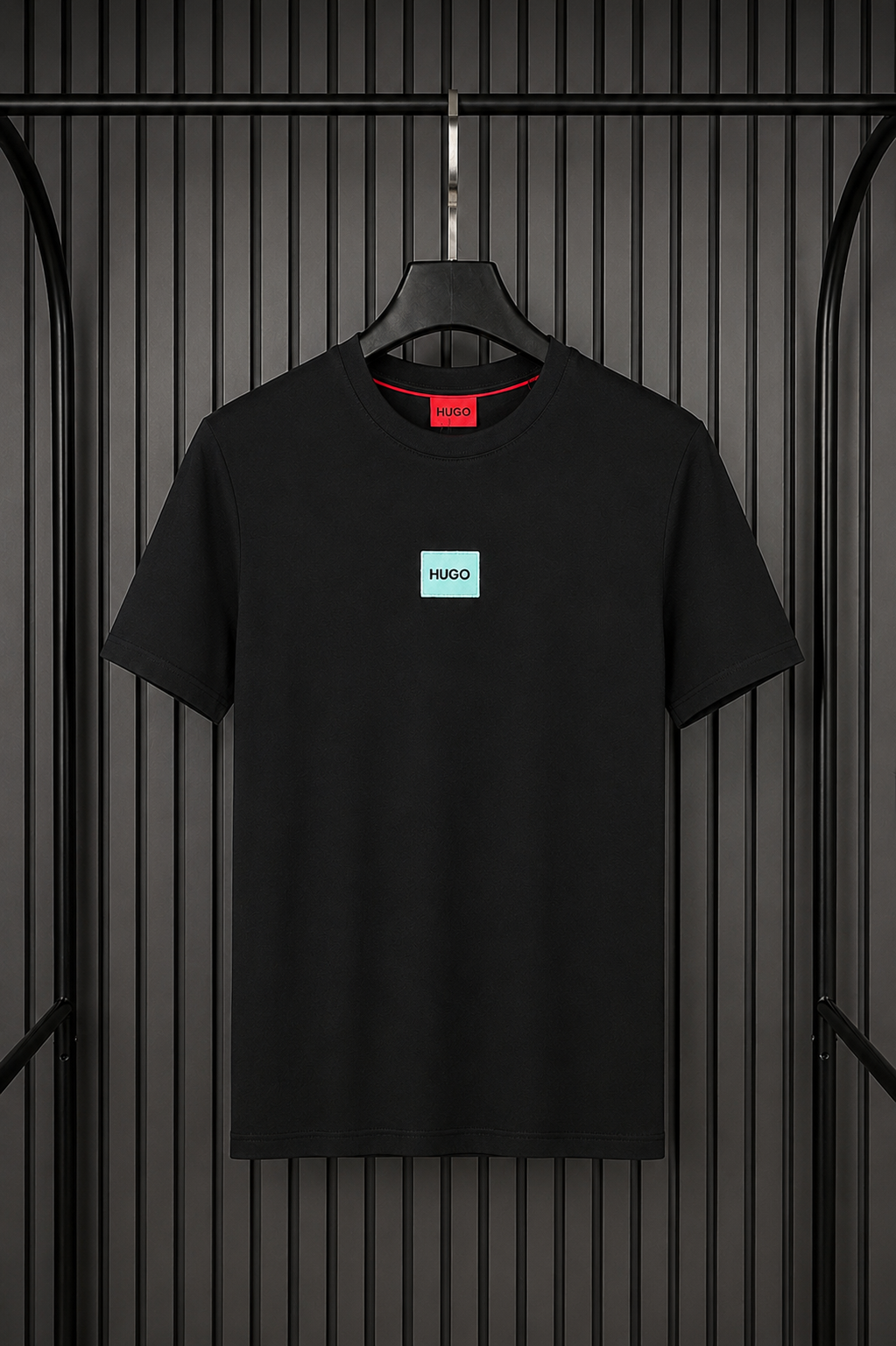 HUGO Mini Box Logo Tee – Black Mint Edition (Nuevo)