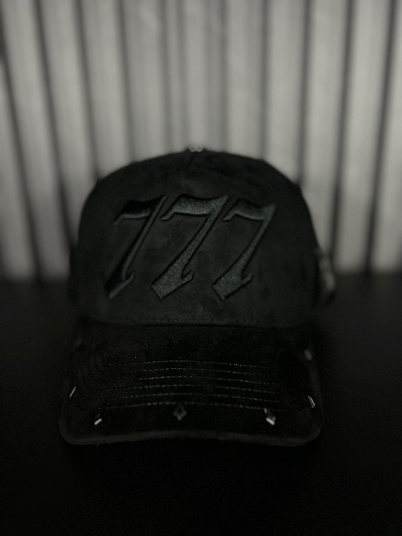 Cash Only 777 Cristals